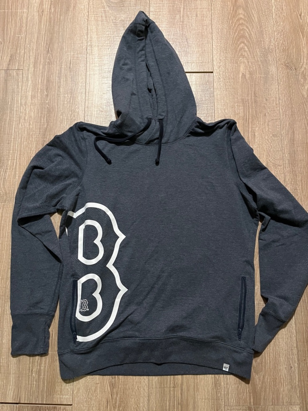 ‘47 Women’s Navy Boston Red Sox Hoodie Sweatshirt with Graphic B